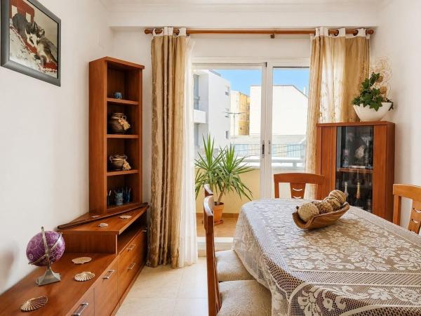 Квартира на продажу на  Piso en Centro Urbano, Denia, Дения photo 3