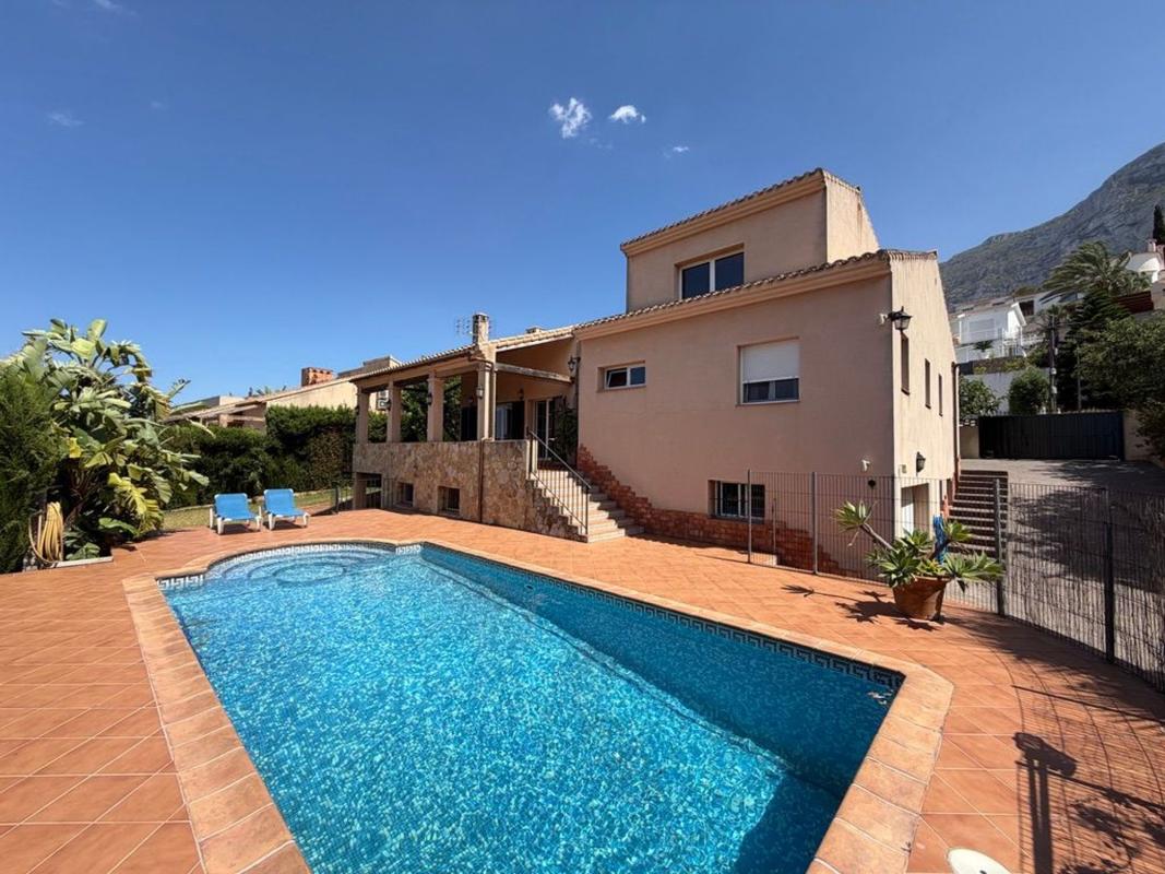 Venta de chalet independiente en Casa o chalet en El Montgó, Denia, Denia
photo 2