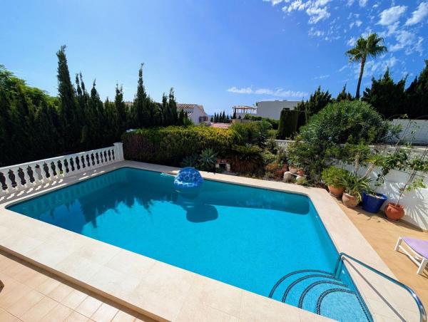 Independent chalet for sale in Casa o chalet en Pinar de Advocat-Cometa, Moraira, Moraira
 photo 3