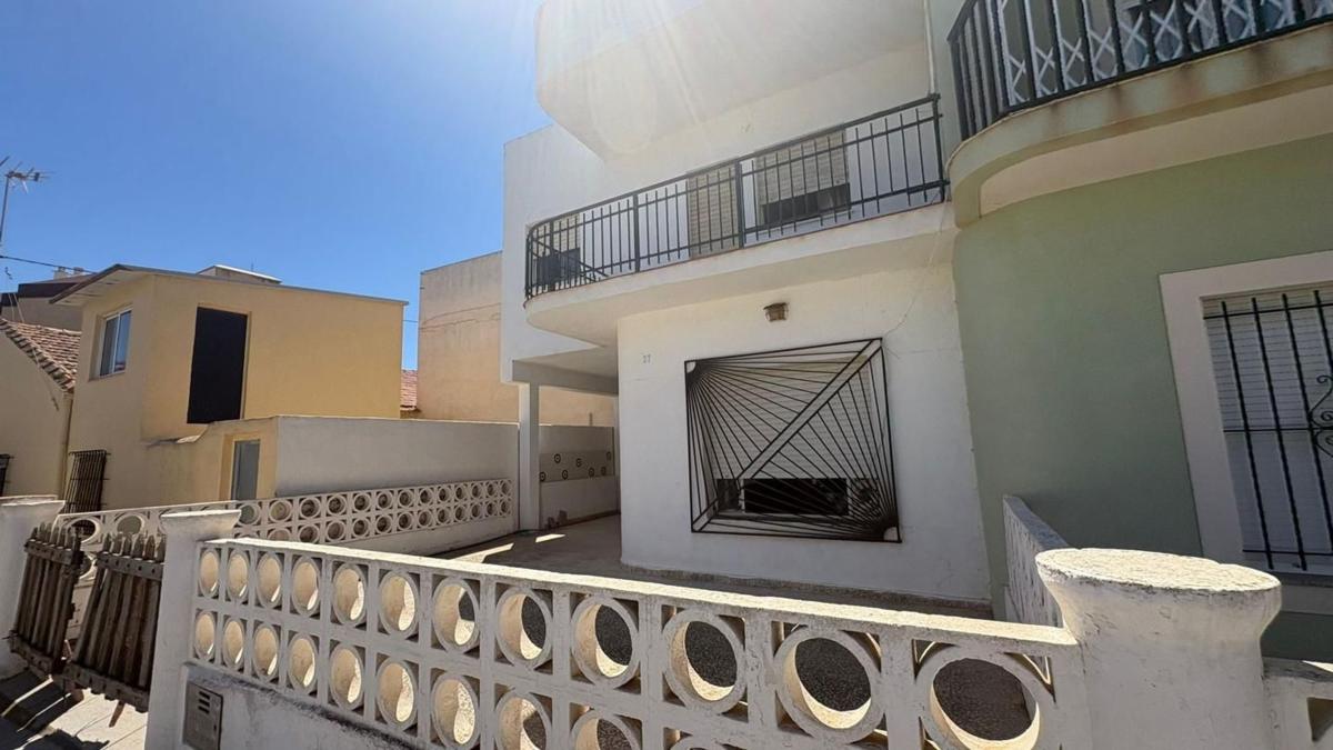 Properties for sale and rent in Spain photo 1