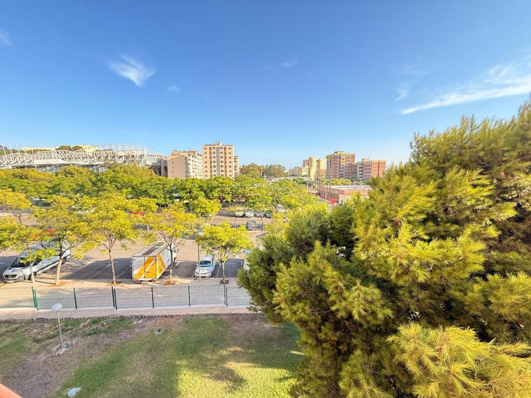 Продажа квартиры на Piso en Calle Hondón de los Frailes, 4, San Blas, Alicante / Alacant, Аликанте / Алакант
photo 1