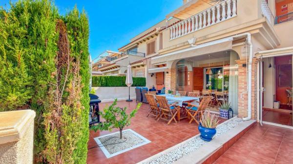 Продажа квартиры на Piso en Avenida de California, 41, Horizonte - La Campana, Orihuela, Ориуэла
photo 1