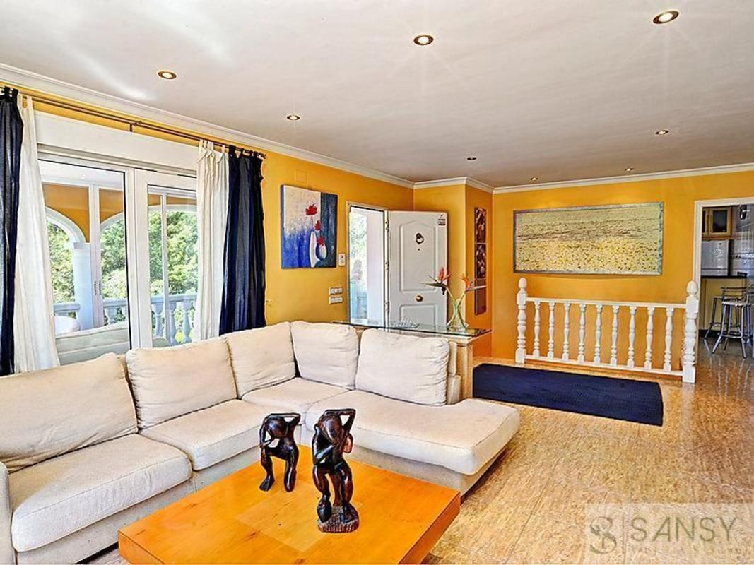 Properties for sale and rent in Spain photo 4