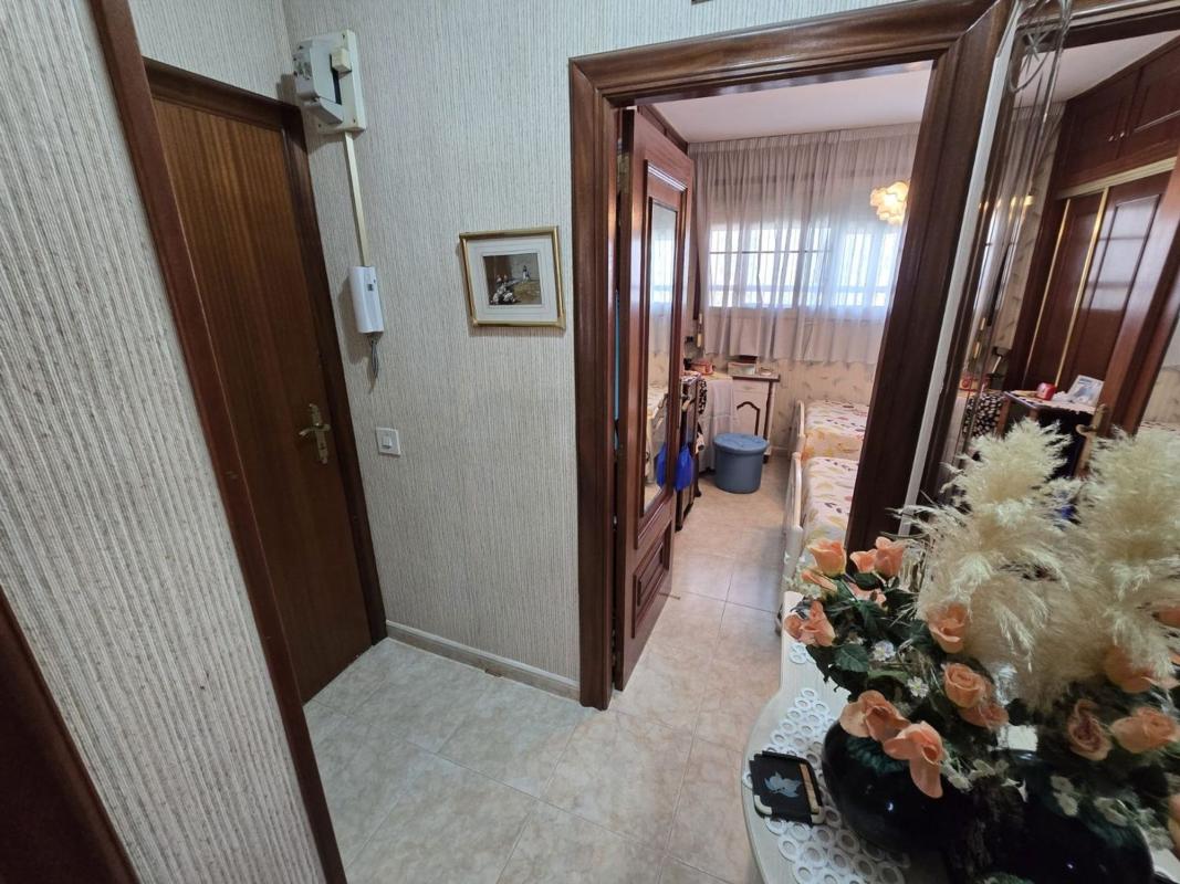 Sale of apartment in Piso en Calle Mirador, Pueblo Levante, Benidorm, Benidorm
photo 3