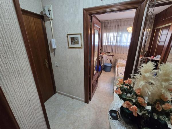 Sale of flat in Piso en Calle Mirador, Pueblo Levante, Benidorm, Benidorm
thumbnail 2