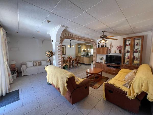Chalet adosado en Calle Zarauz, La Siesta - El Salado - Torreta, Torrevieja photo 1