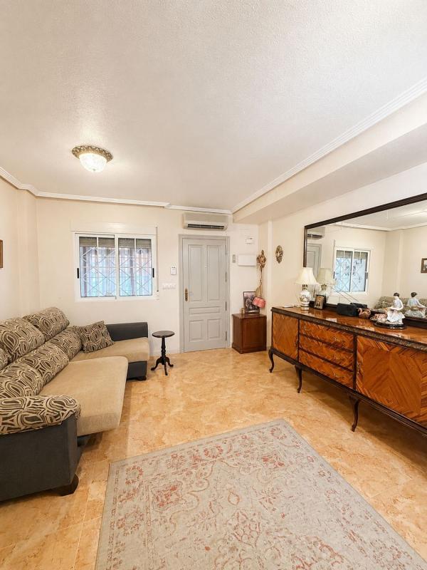 Properties for sale and rent in Spain photo 2