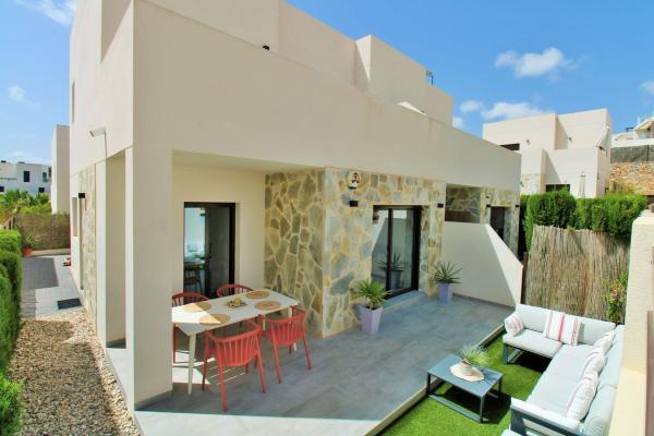 Chalet pareado en Villamartín, Orihuela thumbnail 1