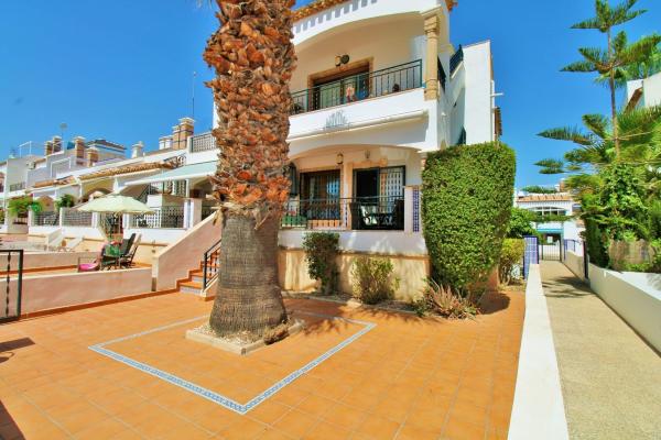 Продажа квартиры на Piso en Villamartín, Orihuela, Ориуэла
photo 1