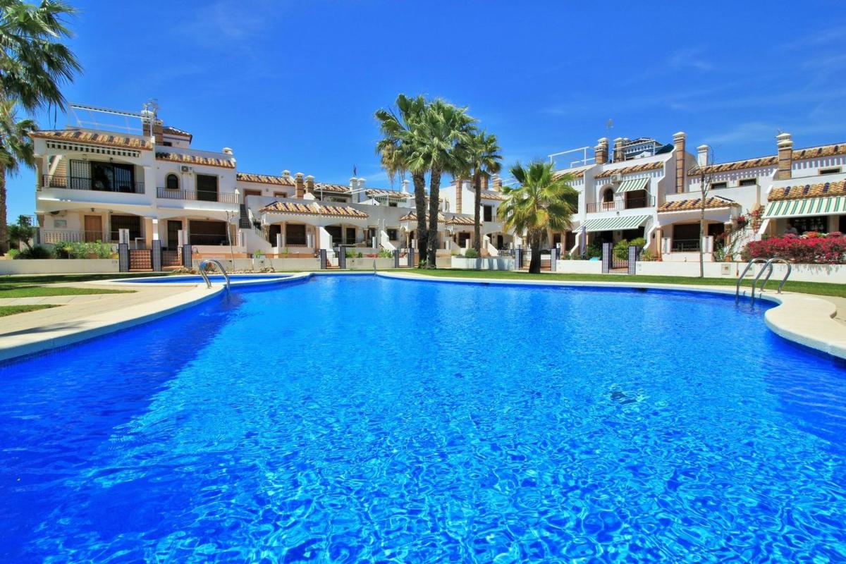 Продажа квартиры на Piso en Villamartín, Orihuela, Ориуэла
photo 2
