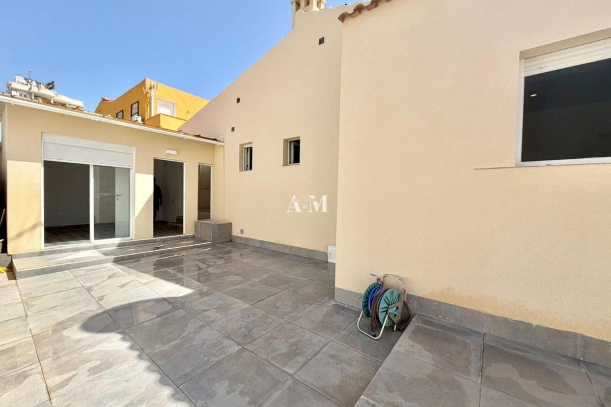 Properties for sale and rent in Spain photo 2