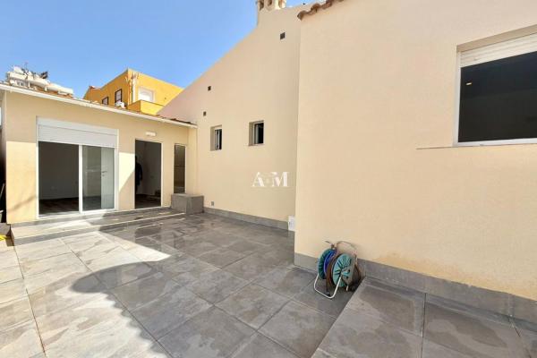 Casa o chalet independiente en Nueva Torrevieja, Torrevieja thumbnail 1