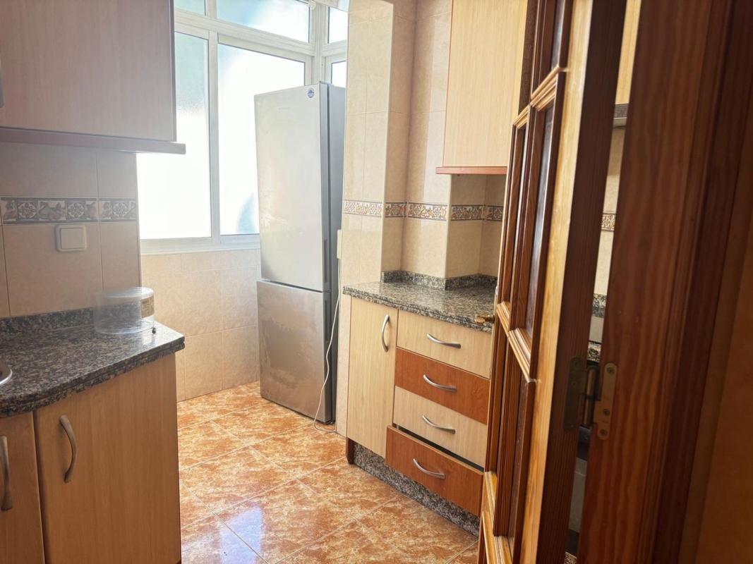 Продажа квартиры на Piso en Calle Sierra Maigmó, Virgen del Remedio - Parque lo Morant, Alicante / Alacant, Аликанте / Алакант
photo 5