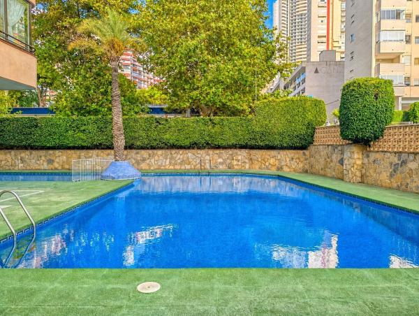 Apartment for sale in Piso en Avenida de Montecarlo s/n, Zona Sierra Helada, Benidorm, Benidorm thumbnail 2