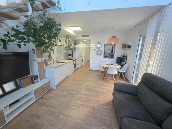 Chalet pareado en Calle de Xipre, Monte y Mar, Gran Alacant photo 4