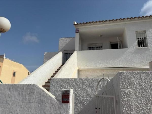 Piso en venta en  Piso en Calle Liszt, La Siesta - El Salado - Torreta, Torrevieja, Torrevieja photo 4