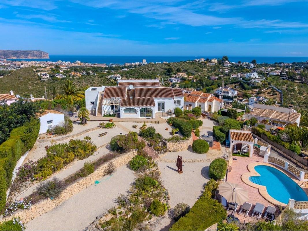 Properties for sale and rent in Spain photo 3