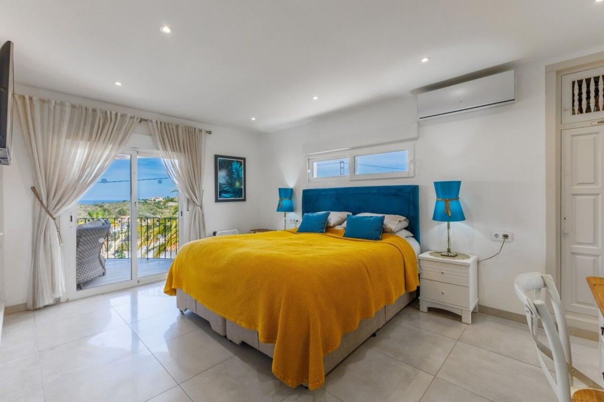 Properties for sale and rent in Spain photo 5