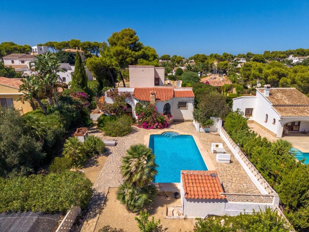 Properties for sale and rent in Spain photo 1