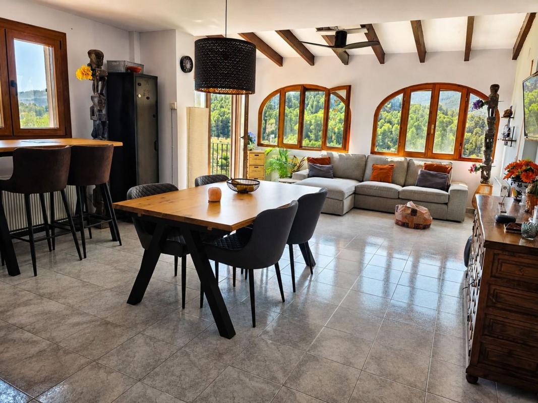 Недвижимость на продажу и в аренду в Испании photo 4