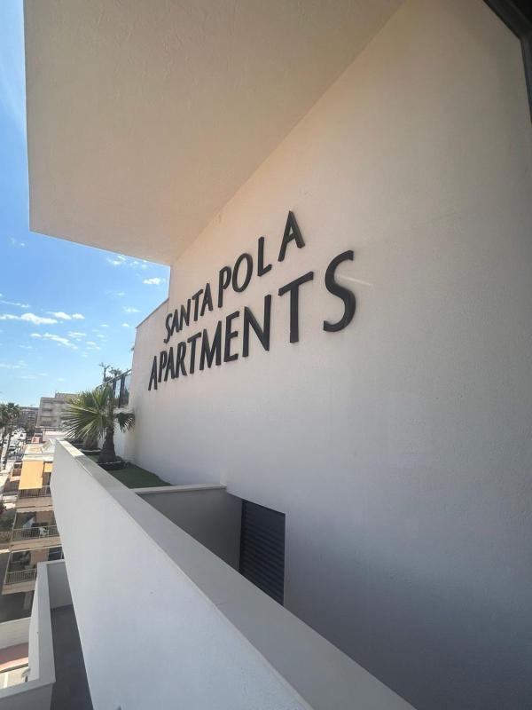 Edificio de 771m2 en venta en Santa Pola photo 2