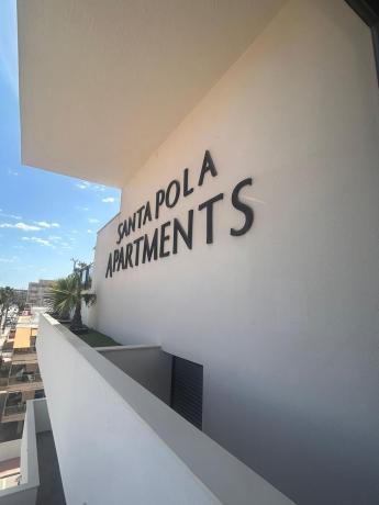 Edificio Residencial de m2 en venta en Santa Pola photo 2