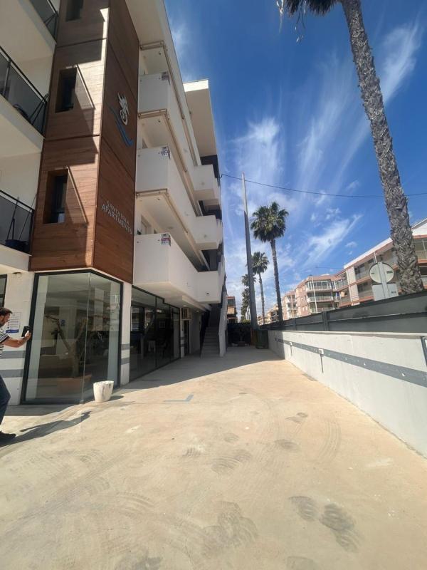 Edificio de 771m2 en venta en Santa Pola photo 3