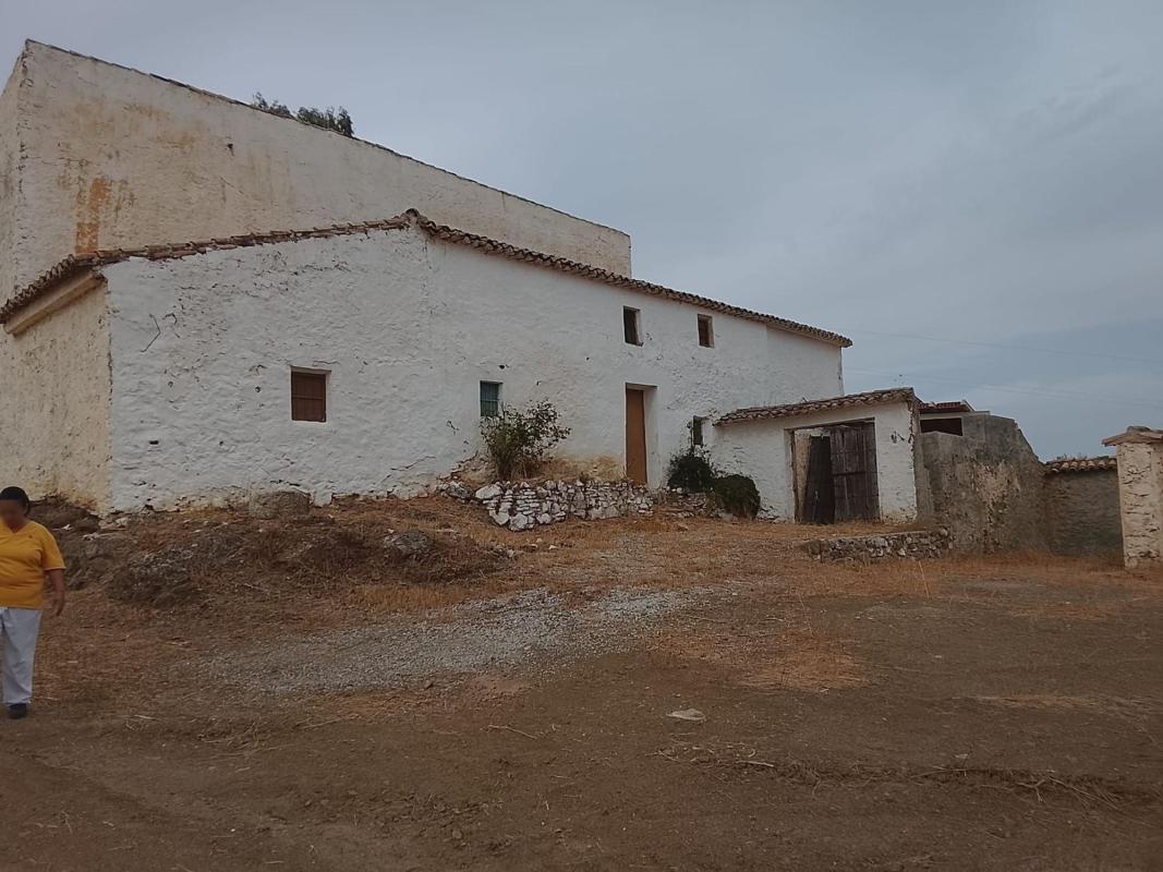Venta de finca rústica en Finca rústica en Calle Emilio Prados, 2, Colmenar , Colmenar photo 2