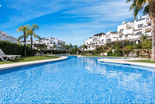 Venta de piso en Piso en Centro, Estepona, Estepona
photo 1