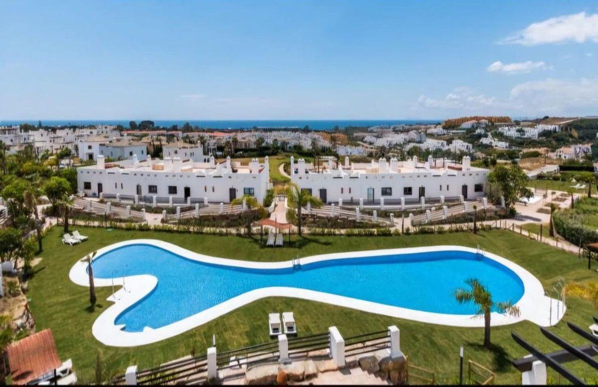 Venta de piso en Piso en Centro, Estepona, Estepona
photo 2