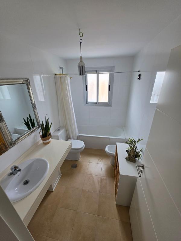 Продажа пентхауса на  Ático en Calle San Miguel, 40, Zona Sohail, Fuengirola, Фуэнхирола photo 5