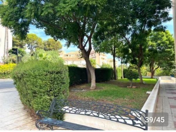 Venta de piso en Piso en Calle Prokofiev s/n, El Pinillo, Torremolinos, Torremolinos
thumbnail 2