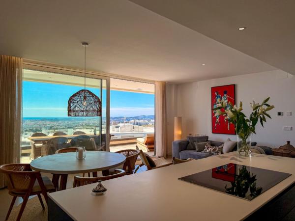 Продажа квартиры на Piso en Calle Eva, 2, El Higuerón, Fuengirola, Фуэнхирола
photo 1