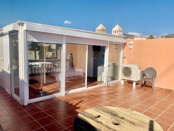 Chalet adosado en Calle Pedro Salinas, Torrox Park, Torrox photo 4