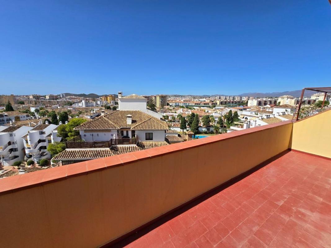 Venta de ático en Ático en Calle Maestra Ángeles Aspiazu, 16, Centro Ciudad, Fuengirola, Fuengirola photo 5