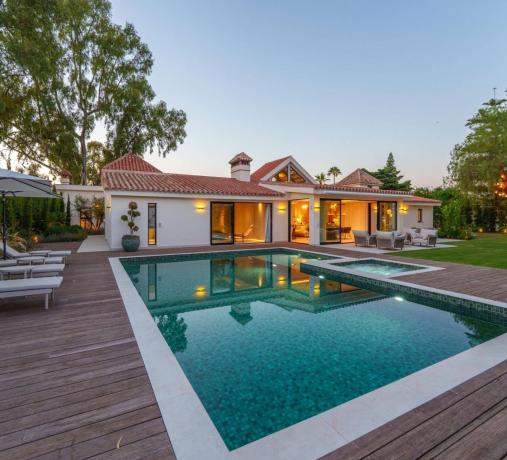 Casa o chalet independiente en Calle Edgar Neville, 4, Puerto Banús, Marbella photo 1