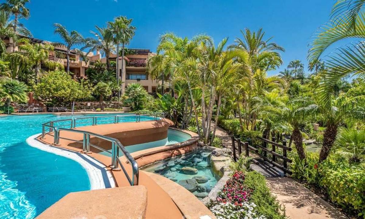 Sprzedaż mieszkania w Piso en Avenida Buchinguer, 2, Sierra Blanca, Marbella, Marbella
photo 2