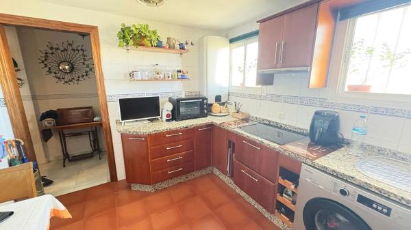 Дуплекс на продажу в Dúplex en Pacífico, Málaga, Малага thumbnail 2