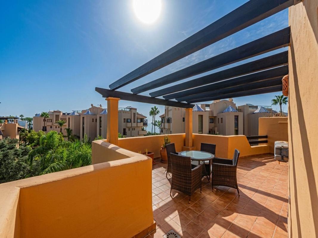 Sale of apartment in Piso en Calle Trajano, Villacana - Costalita - Saladillo, Estepona, Estepona
photo 1