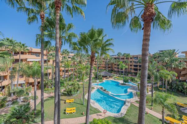 Продажа квартиры на Piso en Calle Trajano, Villacana - Costalita - Saladillo, Estepona, Эстепона
 photo 3