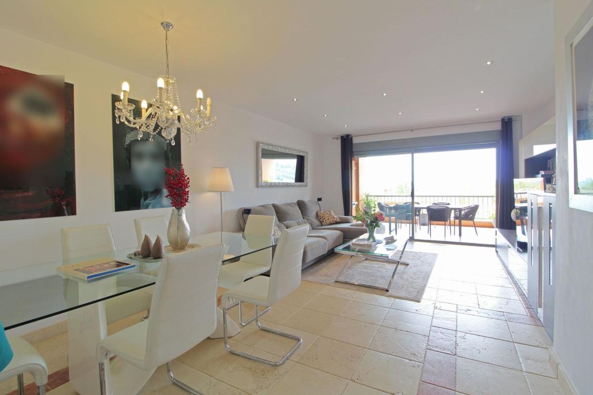 Sale of apartment in Piso en Marques El s/n, Benatalaya, Estepona, Estepona
photo 3