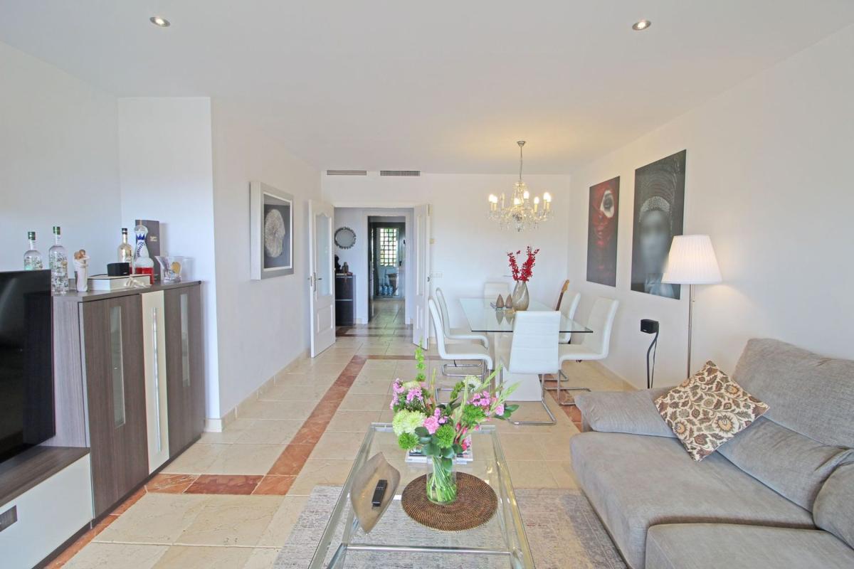 Sale of apartment in Piso en Marques El s/n, Benatalaya, Estepona, Estepona
photo 5