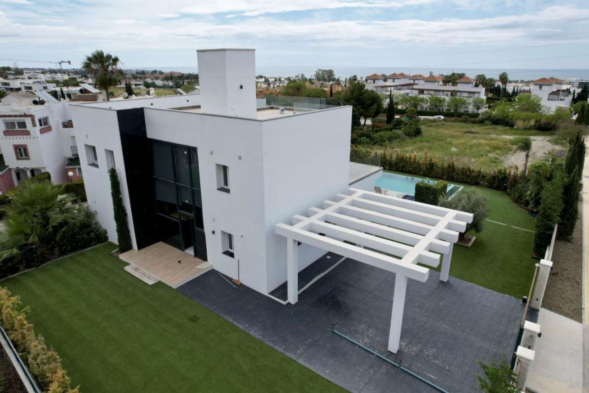 Properties for sale and rent in Spain photo 4