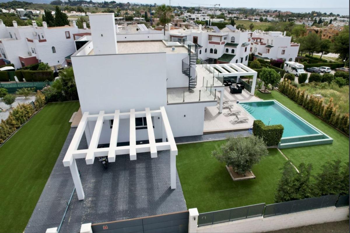 Properties for sale and rent in Spain photo 5