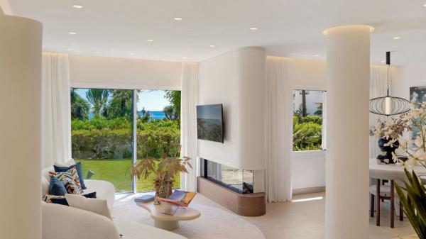 Продажа квартиры на Piso en Calle Adriano, Villacana - Costalita - Saladillo, Estepona, Эстепона
 photo 1