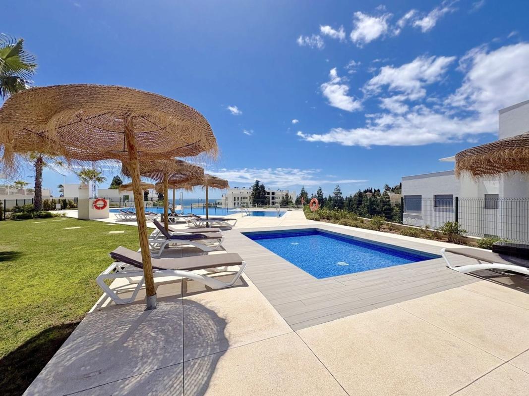 Venta de piso en Piso en Calle Aralia, Calaburra - Chaparral, Mijas, Mijas
photo 1