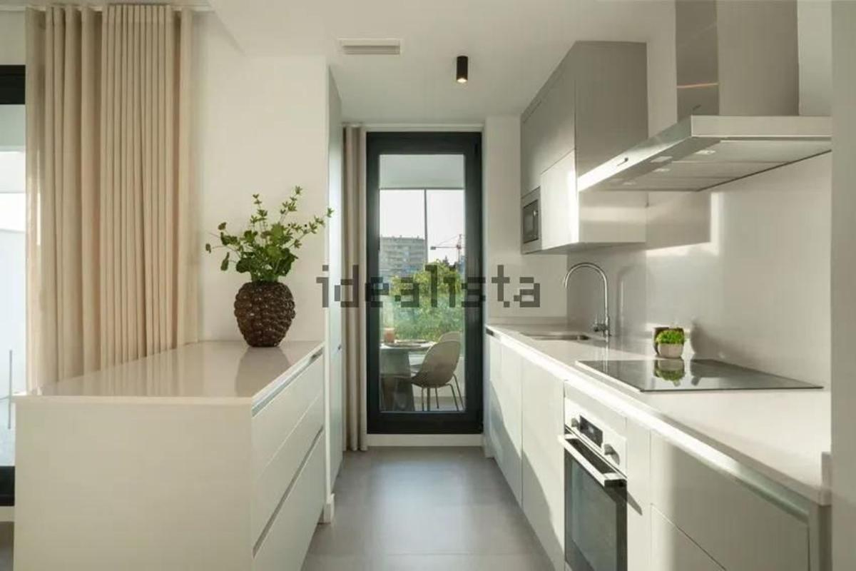 Продажа квартиры на Piso en Calle Juan Benitez, Zona Calvario, Estepona, Эстепона
photo 4