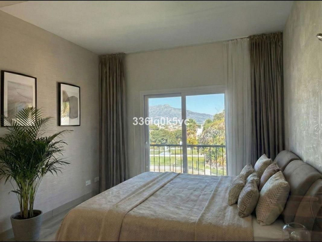 Продажа дуплекса на Dúplex en Urbanizacion el Paraiso, El Paraíso, Benahavís, Бенахавис photo 3