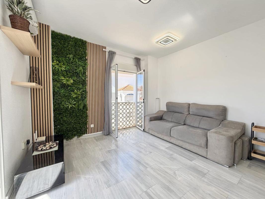 Venta de piso en Piso en Calle Antonio García Fernández, La Leala - El Saltillo, Torremolinos, Torremolinos
 photo 4