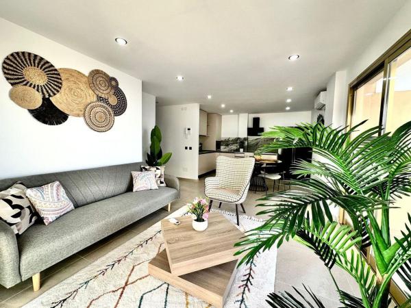 Продажа квартиры на Piso en Zona Sohail, Fuengirola, Фуэнхирола
photo 1